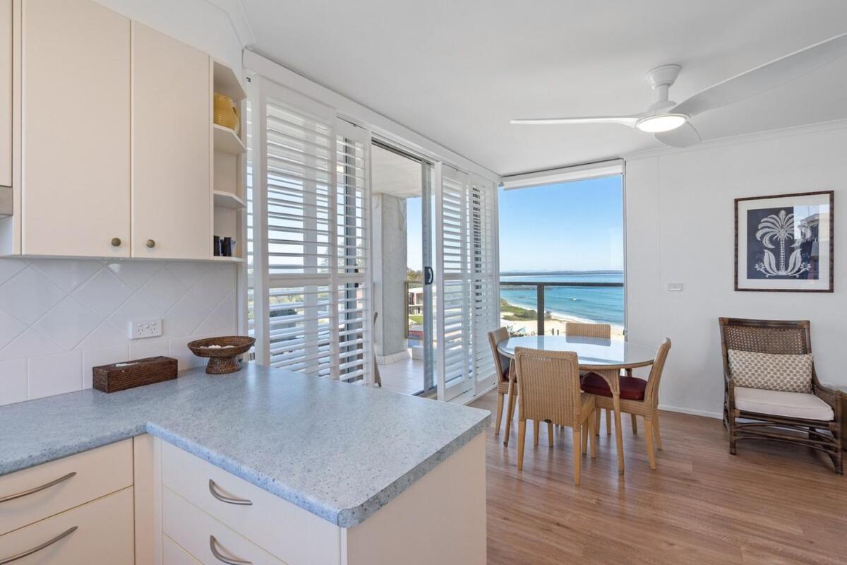 Ebbtide 25 - Beachfront, pool & fantastic views! - Chambres d'hôtes Forster