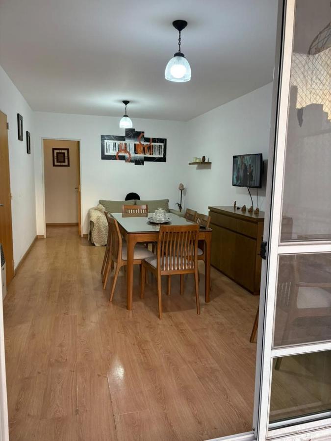 Departamento 2 dormitorios luminoso y amplio cerca del río y Monumento - B&B Rosario