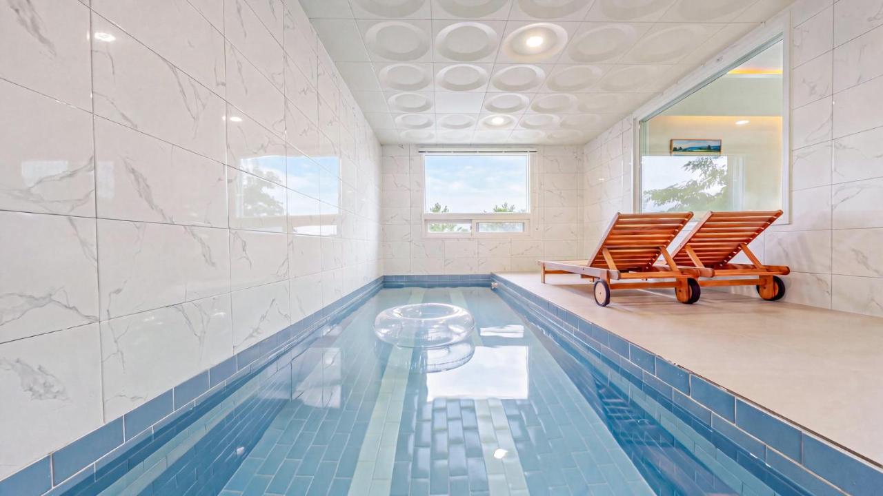Gapyeong Boreum-Dal Poolvilla - B&B Gapyeong