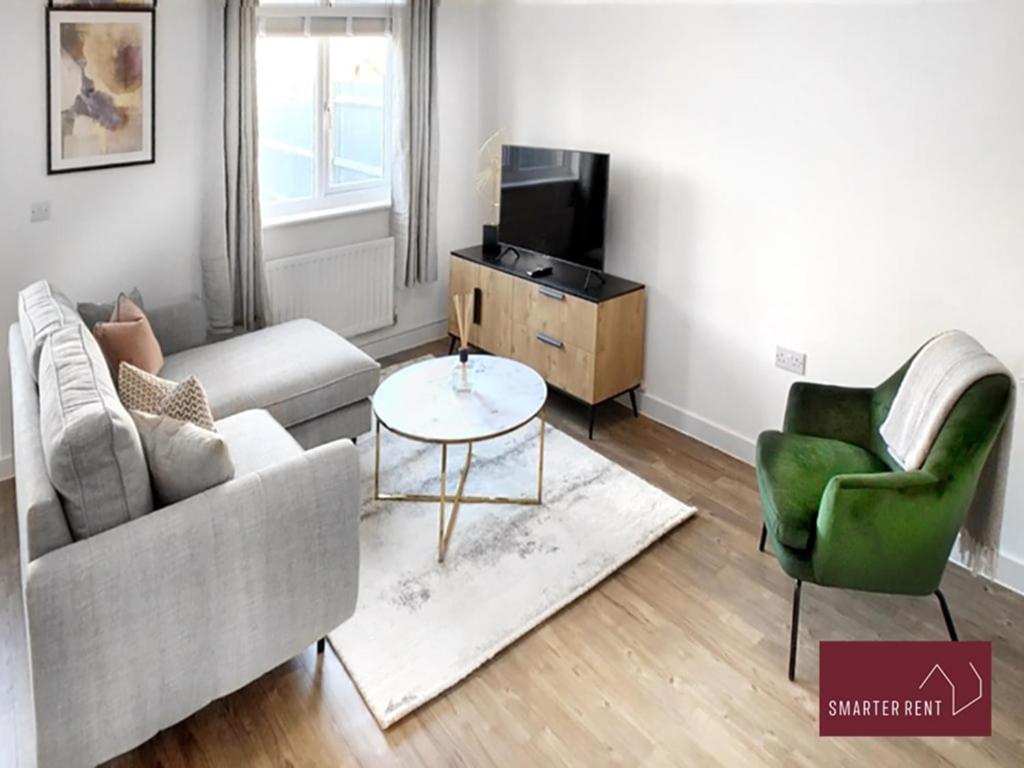 Bracknell - Modern 2 Bedroom House - With Garden - B&B Bracknell