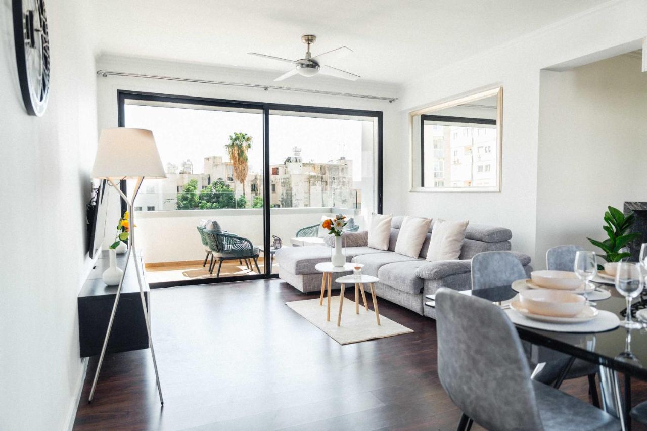 Beautiful 2BR Sea View Apt with Dedicated Office by Cyprus Horizons - Ferienwohnung Limassol