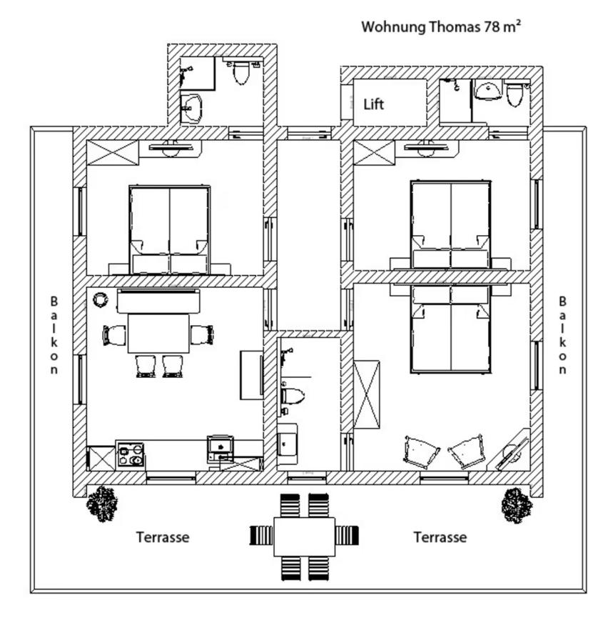 Three-Bedroom Apartment with Shower