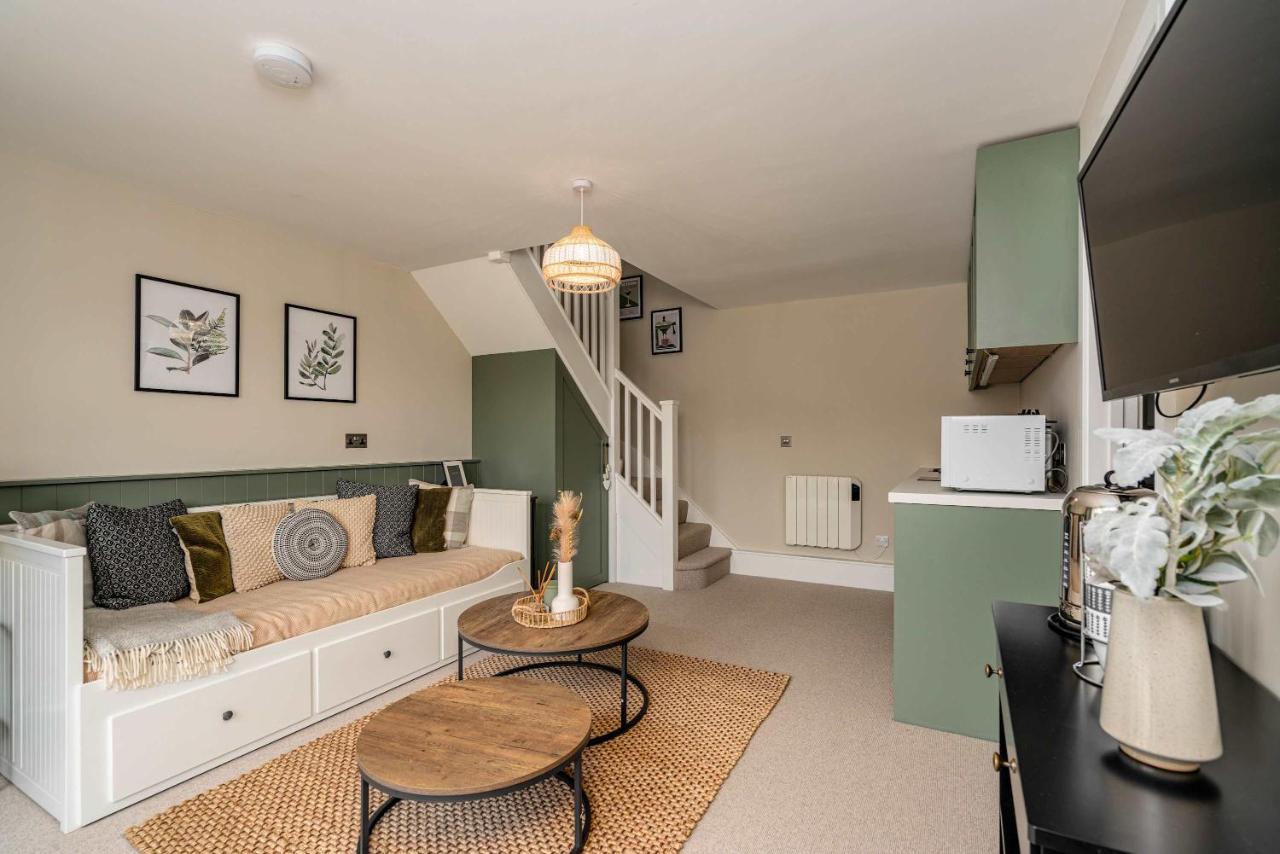Rural Cotswold-Edge Barn 2 Bed Sleeps 4 - Bed and Breakfast Banbury