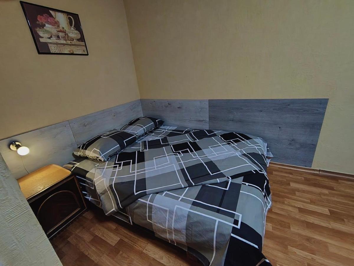 Апартаменти на Валентинівській неподалік від супермаркету Класс - Chambres d'hôtes Kharkiv