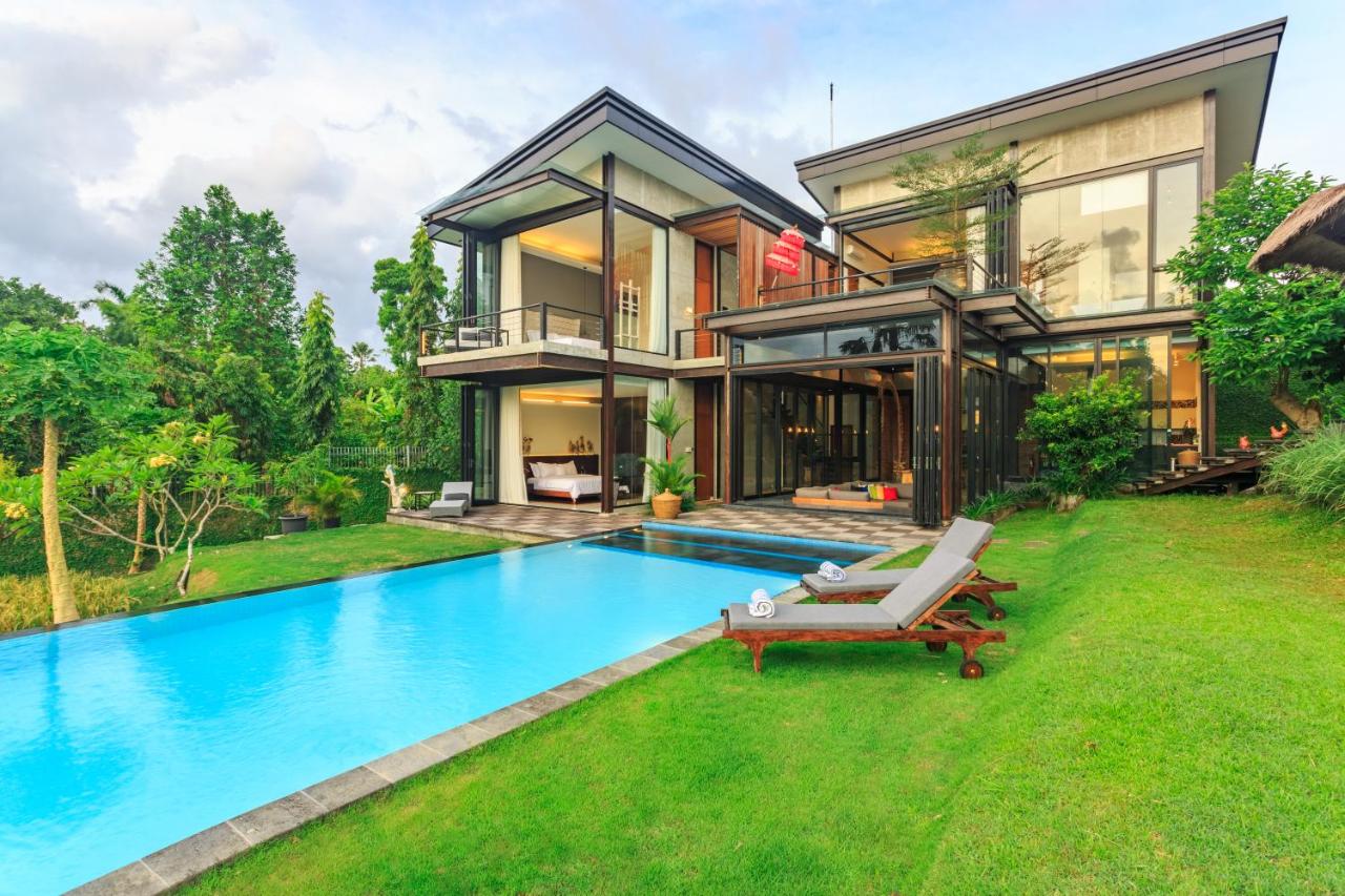 Omah Sabin Villa East - Bed and Breakfast Canggu