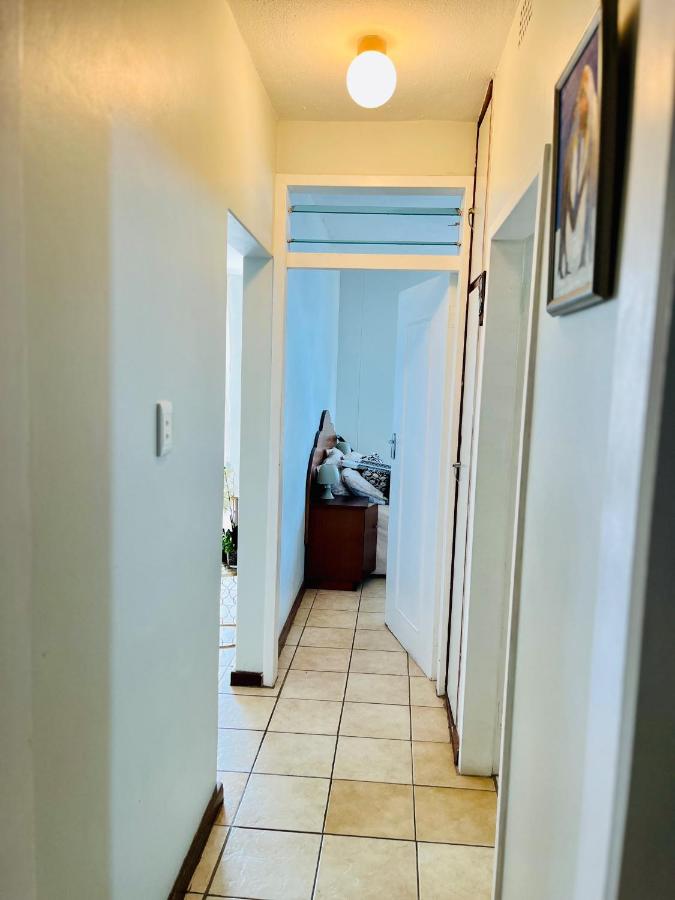 Sandside Suites on 805 Albatros - B&B eManzimtoti