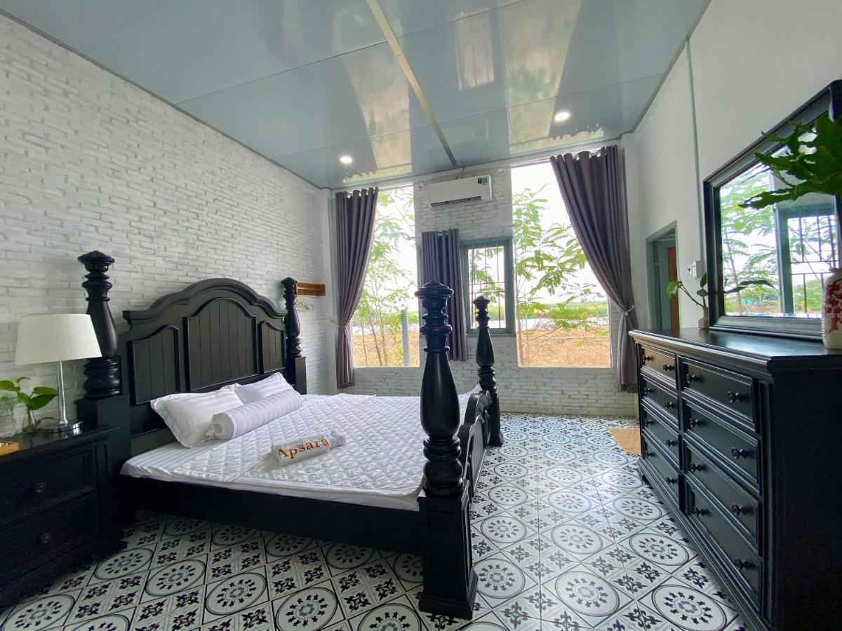 King Room with Garden View