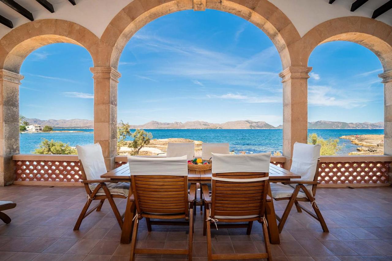 Beachfront Villa Es Clot by Sealand Villas - Bed and Breakfast Alcúdia
