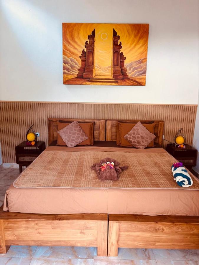 Chambre Lit King-Size - Vue sur Piscine 