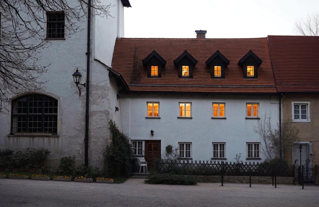 BurgVier Suite in der Burg - B&B Tittmoning