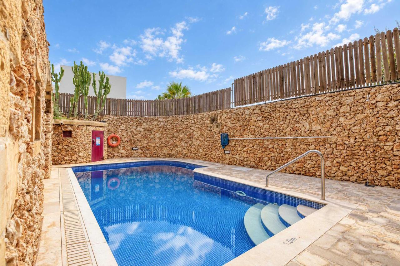 Tan Nanna 5 BDR Farmhouse by PMI Malta - Bed and Breakfast Xagħra