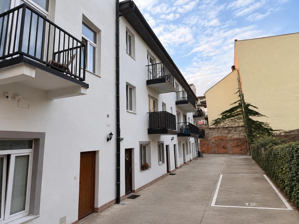 Zeile apartment - City & Parking - Ferienwohnung Brünn