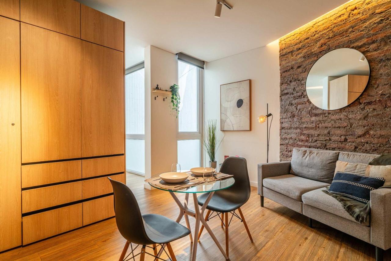 HOM l Wifi AirAcond Barrio Arte Cultura Lastarria - B&B Santiago del Cile