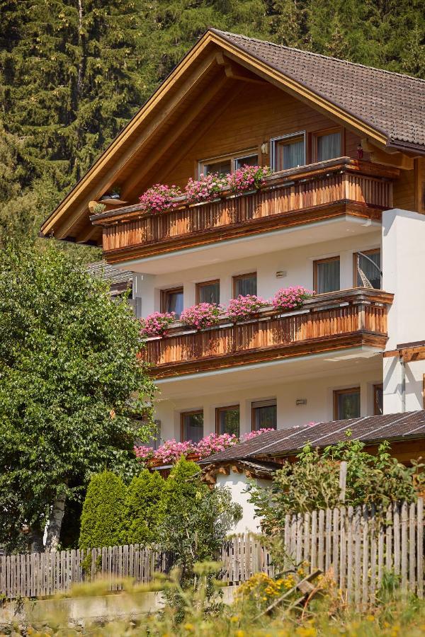 Sonnenschein Panorama Apartments inkl hauseigene ZIRM-SAUNA und INFRAROT SAUNA - B&B Riobianco