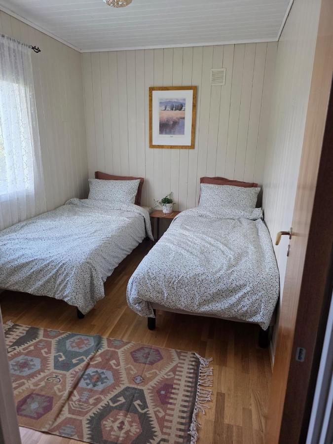 Romslig feriehus nær sjøen, mulighet for båt - Ferienwohnung Tingvoll