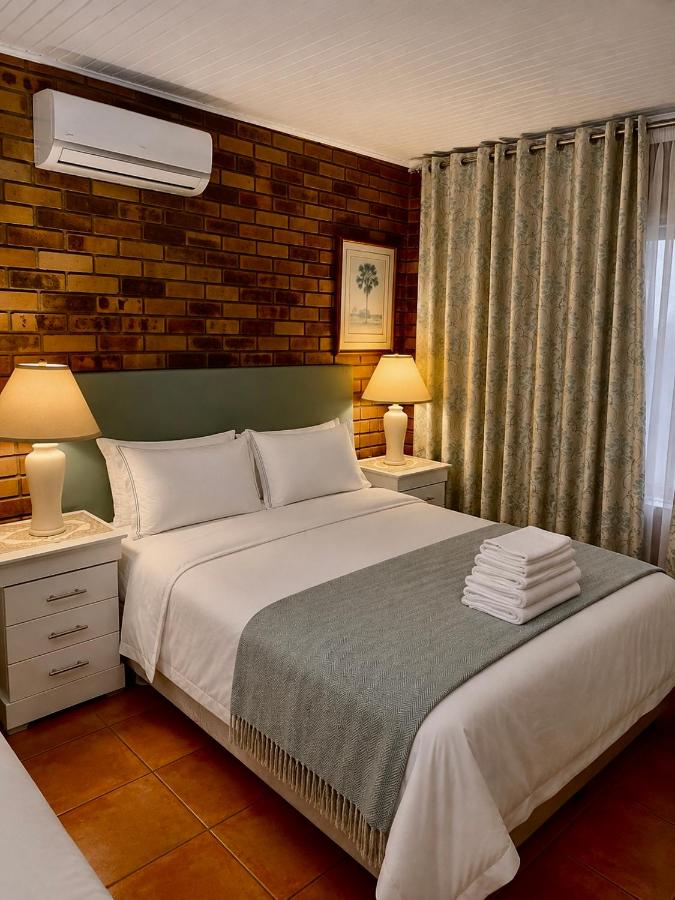 Deluxe One-Bedroom Apartment with City View