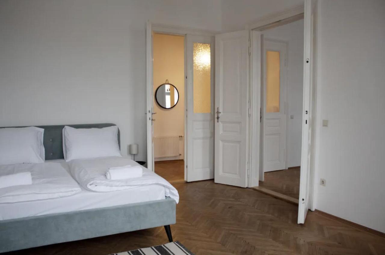josef's home I Urban Classic Apartment I 02 - Chambres d'hôtes Vienne