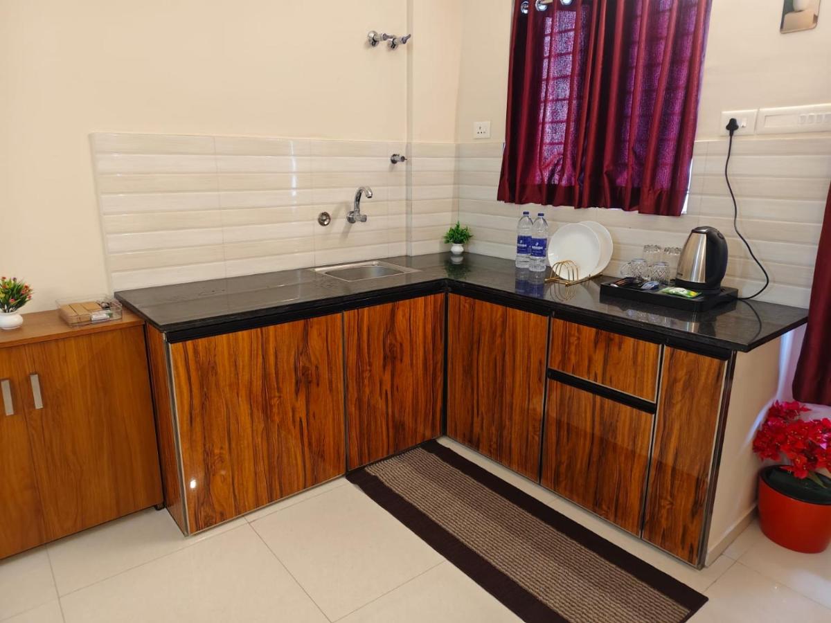 Krishna Stay Deluxe 2BHK 170m from Guruvayur temple - B&B Guruvāyūr