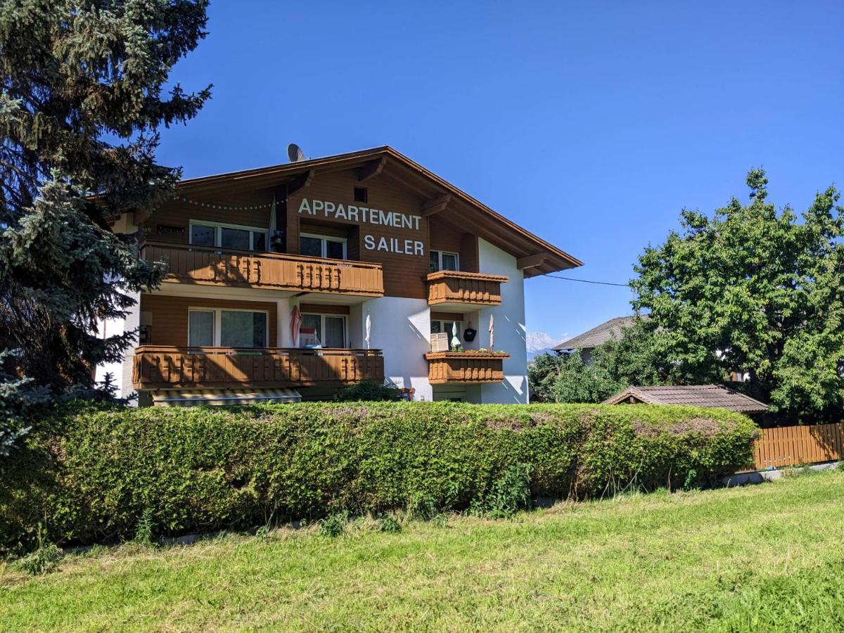 sonnige Ferienwohnung mit Balkon - B&B Innsbruck