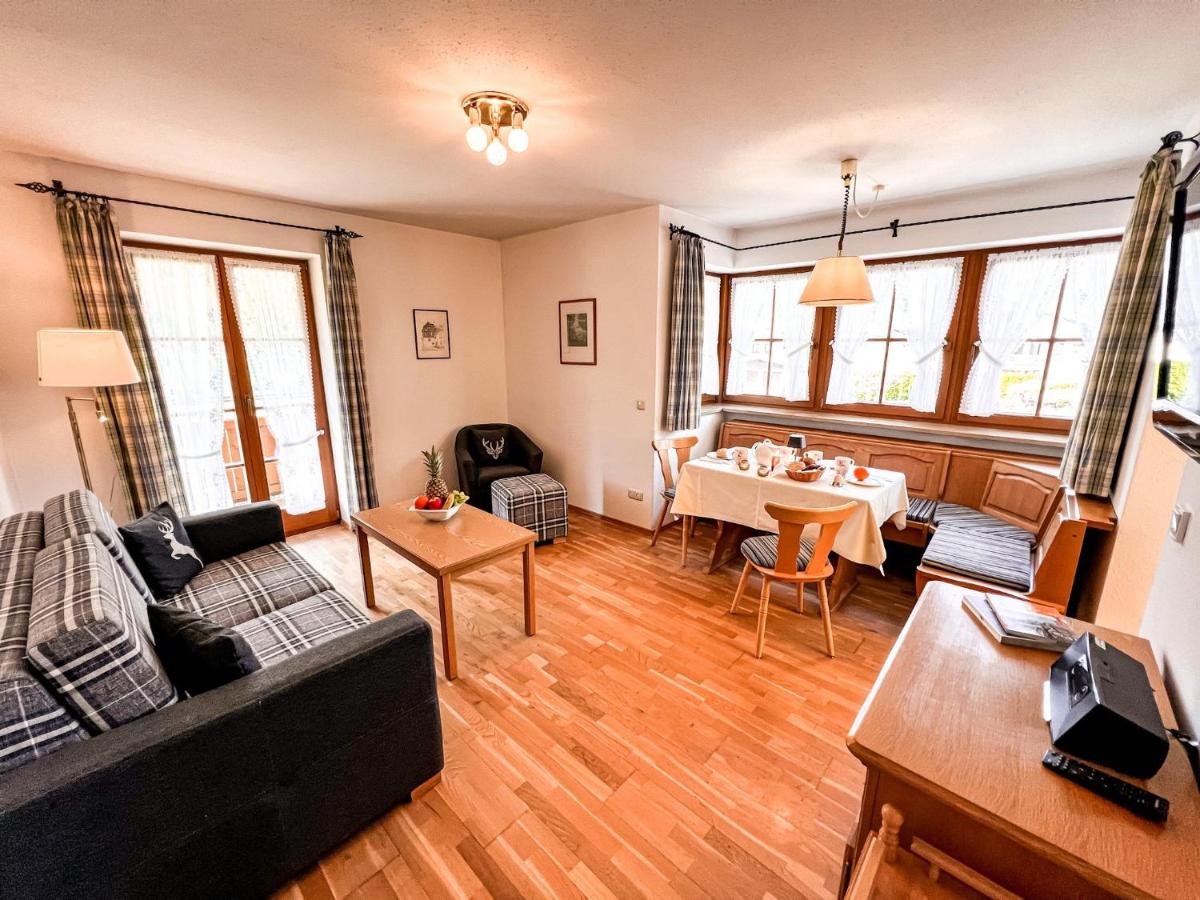 Apartment mit 2 Schlafzimmern und Balkon