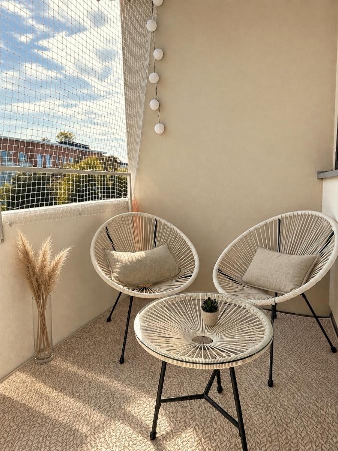 Modernes City-Apartment Parkplatz & Self Check-in - Chambres d'hôtes Augsbourg
