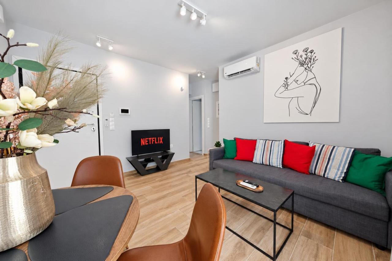 Costa Voula Shared Pool & Beach Apartment A2 - B&B Atenas