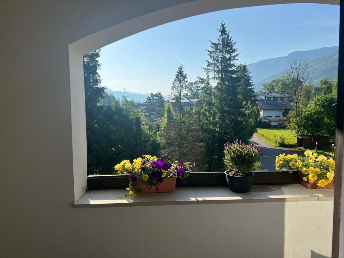 Wolfgangsee Ferienappartement „Bergliebe“ - B&B Strobl