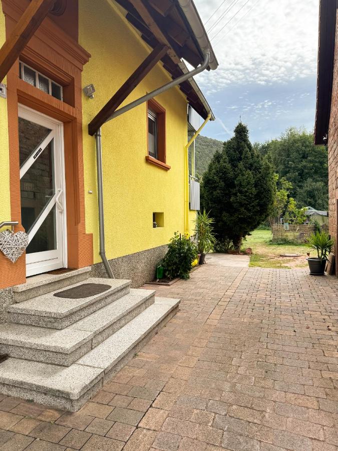 Ferienhaus Bärbelstein / Wohnung Bärbelstein - Chambres d'hôtes Erlenbach