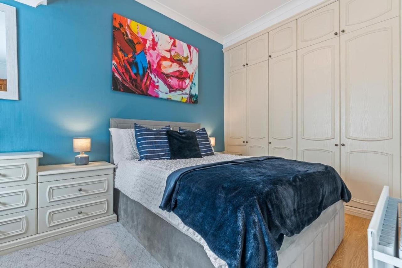 Large 4BR Family Home Streatham Hill Sleeps 8 - Ferienwohnung London