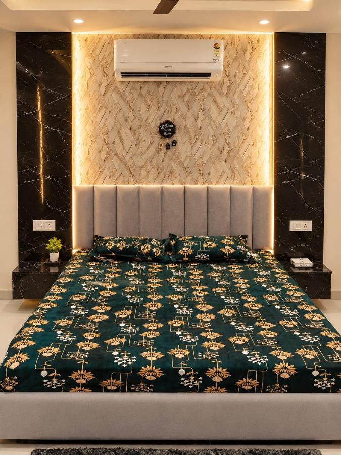 MotherHood Nest2 10min from Chd Airport - B&B Zerakpur