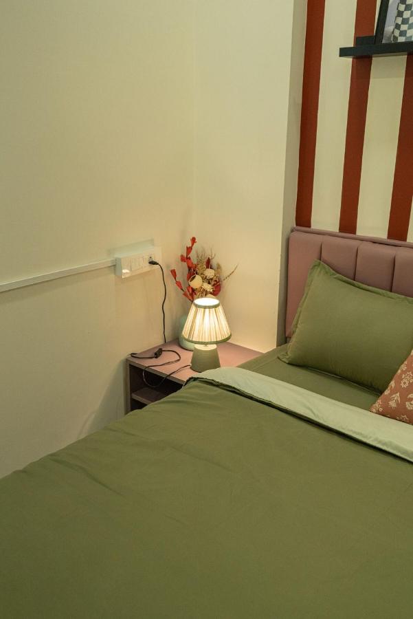Raahi studios 1BHK, kondapur, Gachibowli - B&B Hyderabad
