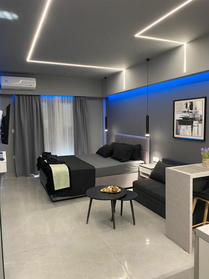Crystal Grey Elite Apartment 2 - B&B Serres
