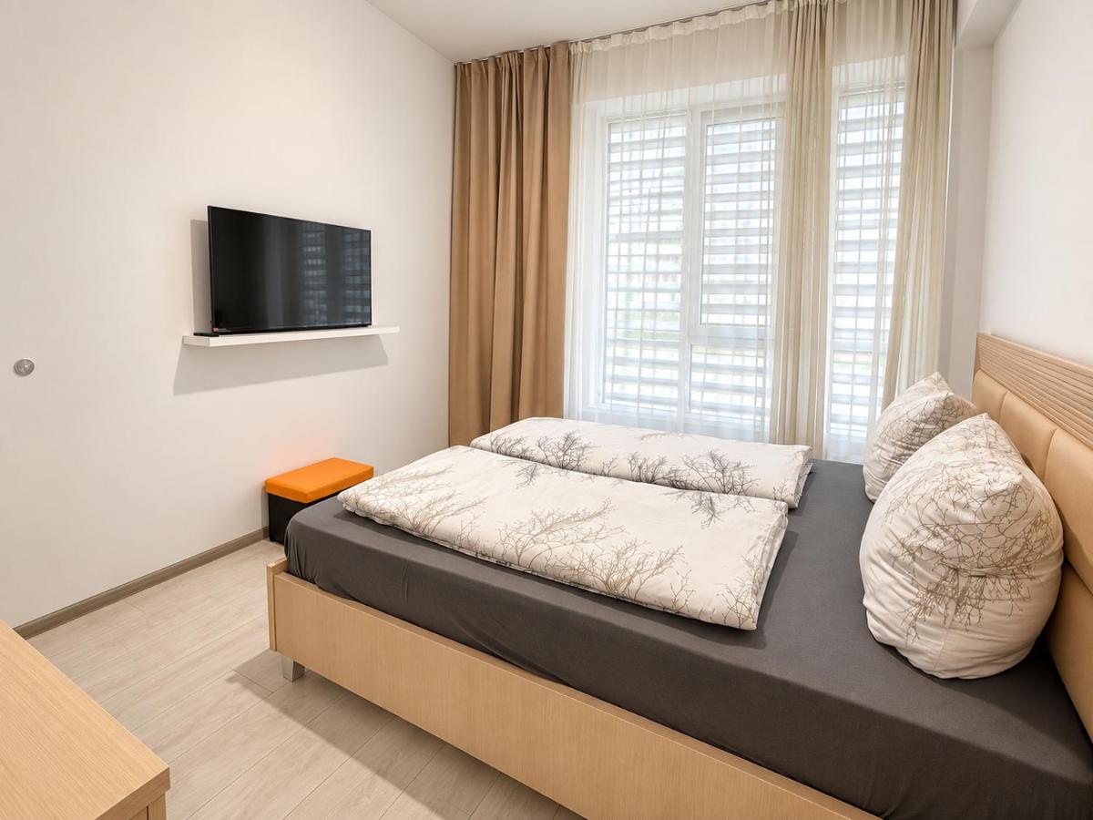 Modern Apartment for 4 - Bed and Breakfast Chisinau