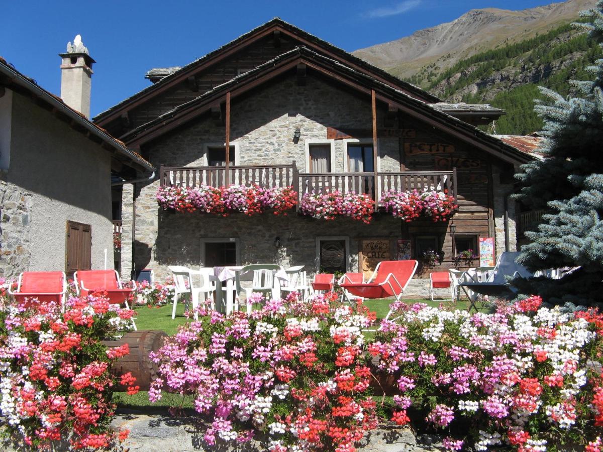 B&B Cogne - Hotel Petit Giles - Bed and Breakfast Cogne
