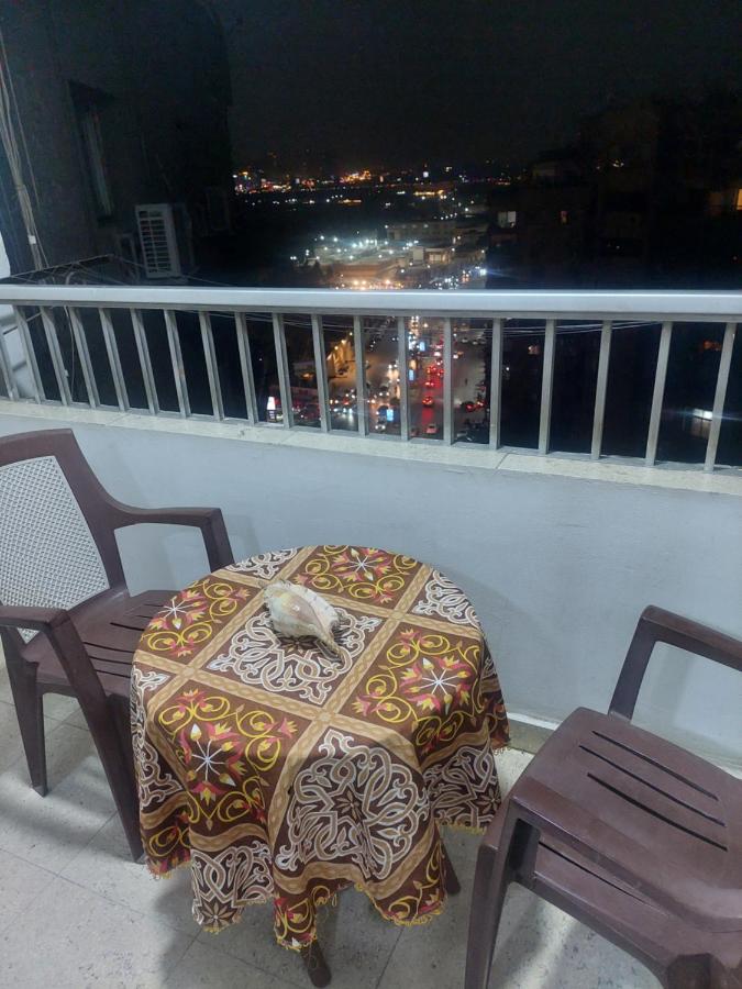 الجيزة شقة ذات غرفتين ترى النيل - Chambres d'hôtes Le Caire