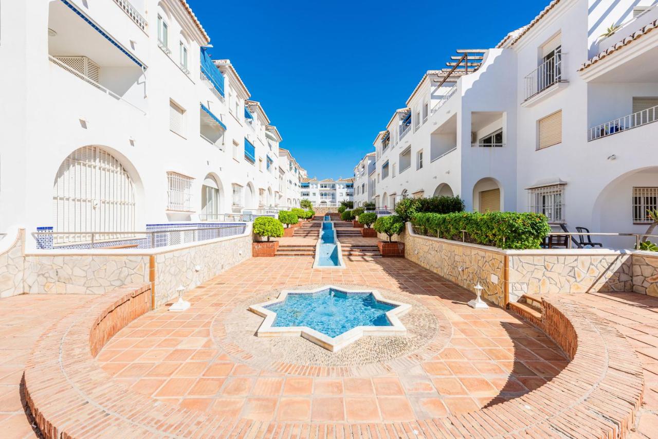 FUENTES DE NERJA A1 1E MENYBER - Apartment with Pool View - B&B Nerja