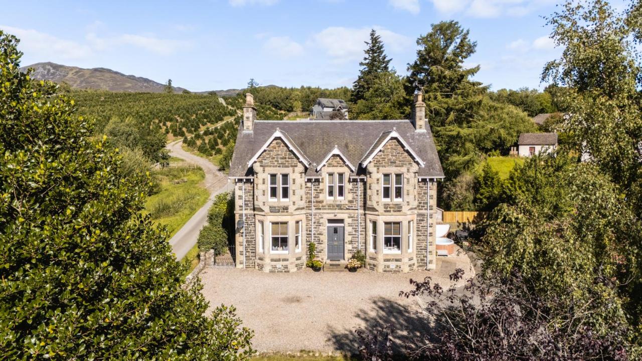 Kinnaird Country House with Hot Tub - B&B Pitlochry