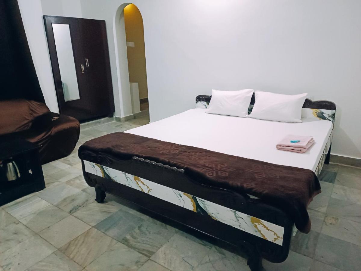 Aashray Stay Inn - B&B Guwahati