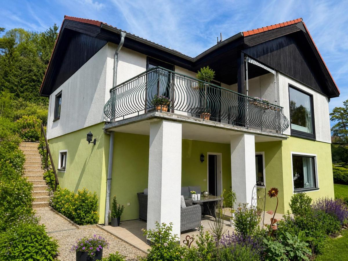 Ferienwohnung Waldblick mit großer Terrasse in Pottenstein - Ferienwohnung Pottenstein