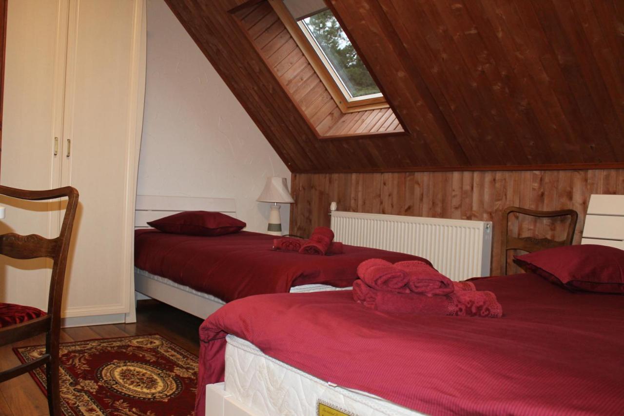 Basic Triple Room with Shared Bathroom
