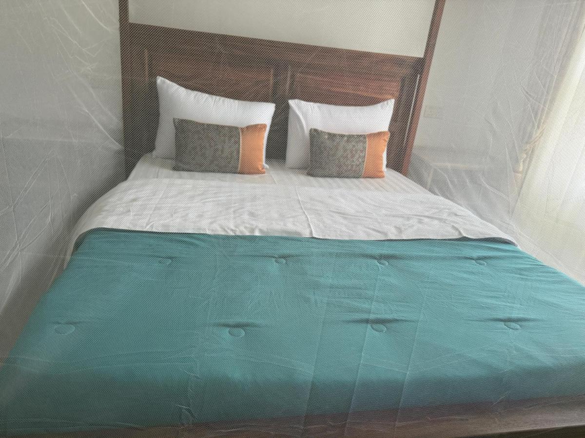 The Pearl Nest, a beautiful 1BR at Pearl Marina - Bed and Breakfast Entebbe