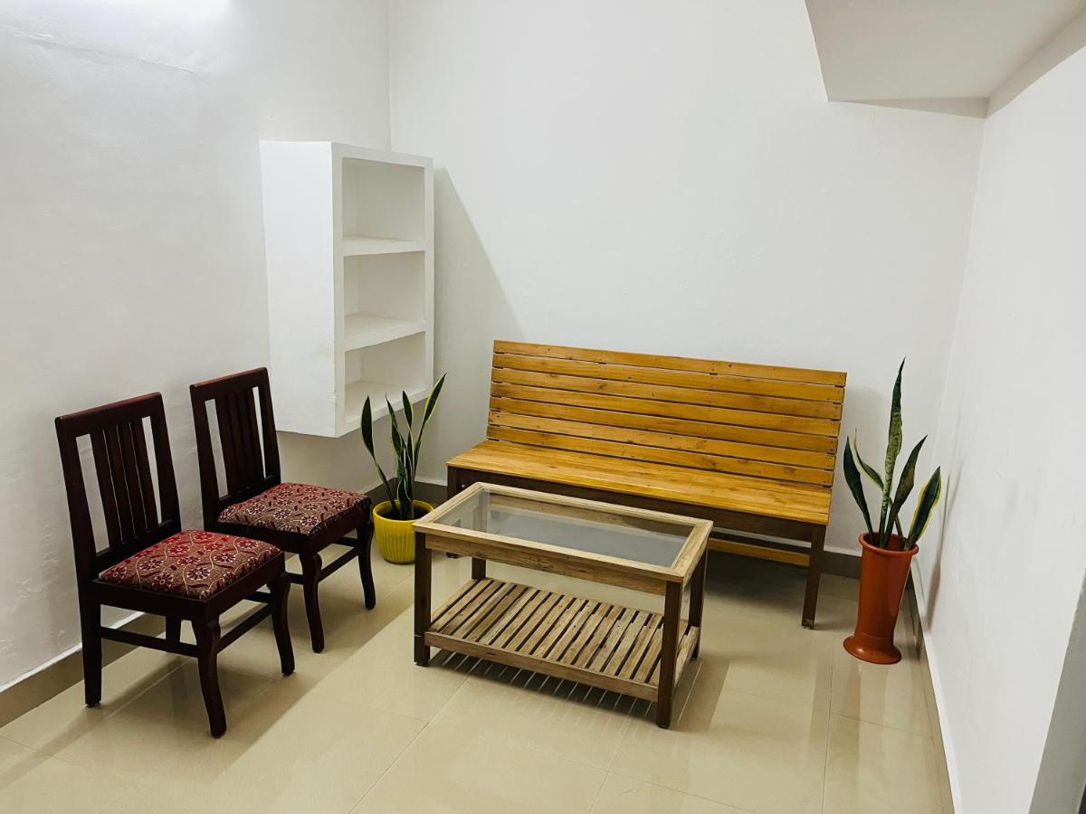 Edelweiss Home Stay - B&B Anaikal