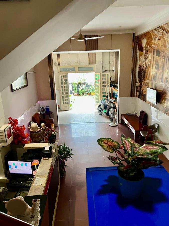 Nam Hải Hotel near Tân Sơn Nhất airport - B&B Ho Chi Minh