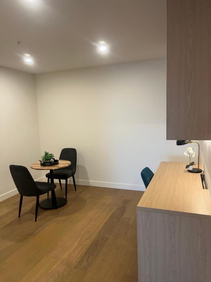 Melbourne Getaway Stylish Footscray Apartment - Ferienwohnung Melbourne