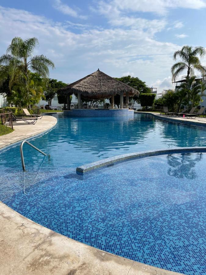 Casa Wellness con jacuzzi, acceso al lago y alberca - B&B Tequesquitengo