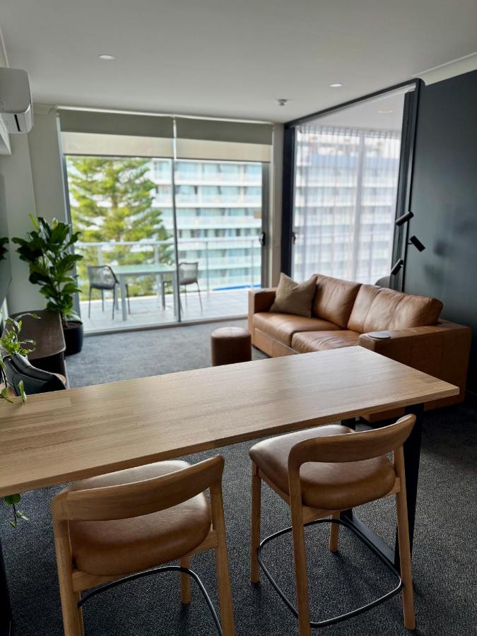 Central Stay Pool, Parking & Walk to Beach - Chambres d'hôtes Port Macquarie