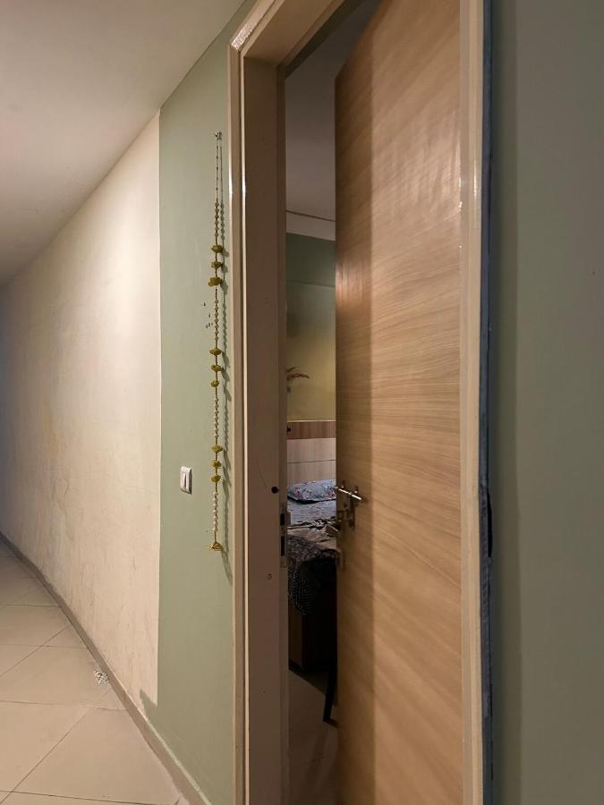 Kasturi Vrinda Stay at Omaxe eternity - Chambres d'hôtes Vrindāvan