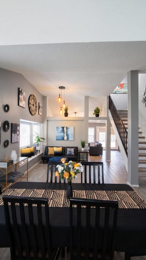 3 BR Modern Family Retreat - Ferienwohnung Cibolo