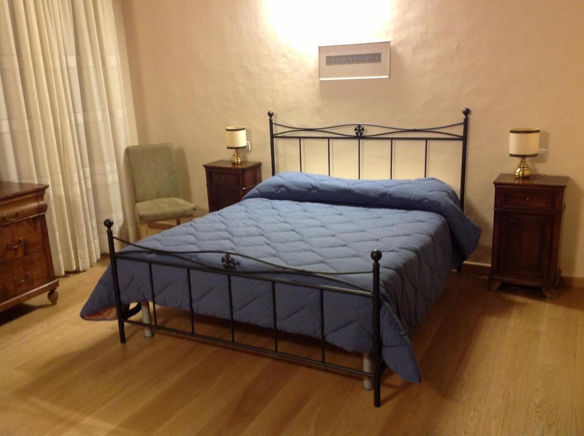 B&B Urbino - San Francesco Bedrooms - Bed and Breakfast Urbino