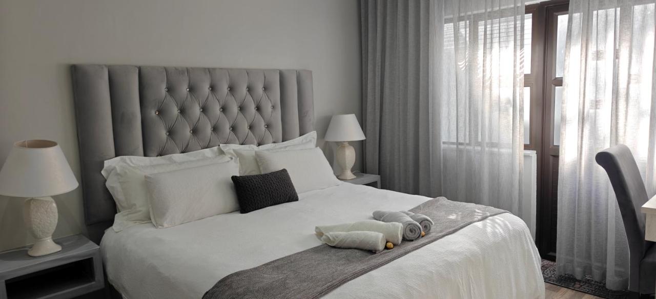 Deluxe Zimmer mit Kingsize-Bett